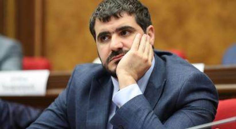 ՔՊ-ական պատգամավորը բիզնե՞ս է հիմնում, թե՞ առանձնատուն է սարքում (տեսանյութ)