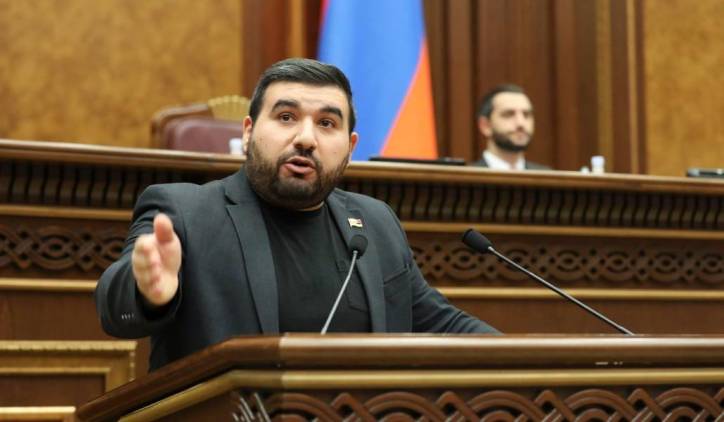 «Հրապարակ». Վահագն Ալեքսանյանին դատի են տվել