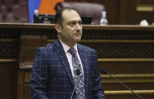 «Հրապարակ». ՔՊ-ն ՄԻՊ է փնտրում. Արտակ Զեյնալյանը կառաջադրվի
