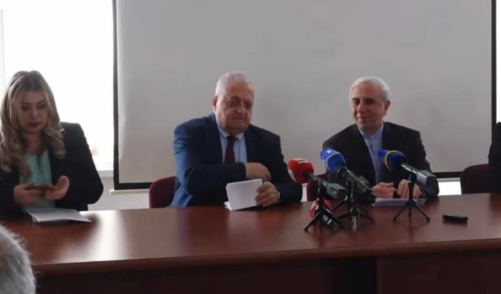 Պարսկաստանի անհեռատես միապետը չէր պատկերացնում, թե 21-րդ դարի 20-ականներին ինչ է լինելու, երբ Սիս լեռը վաճառում էր Թուրքիային