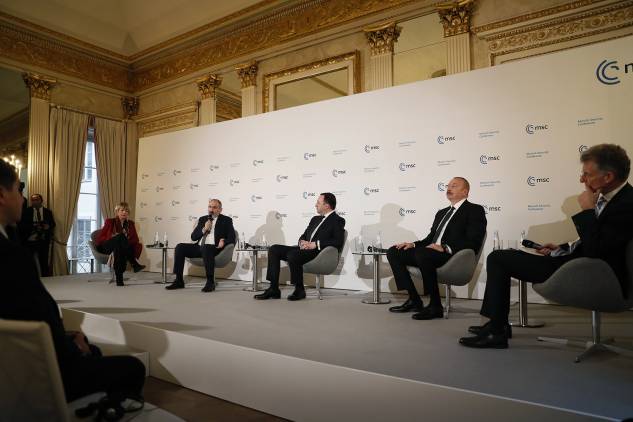 «Հրապարակ». Արա՛, Նիկո՛լ, սրբությունիցդ 150 կմ քառակուսի մտել են, ինչո՞ւ չխոսեցիր