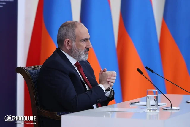 Բառախաղ եւ դեմագոգիա