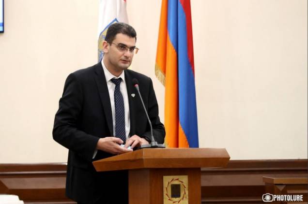 Երեւանի քաղաքապետը հրաժարականի դիմո՞ւմ է գրում