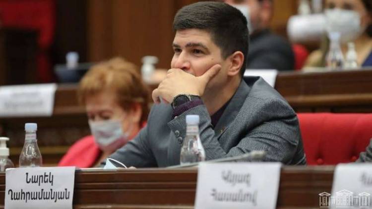«Հրապարակ». ՔՊ-ական պատգամավորին զրկել են վարորդական իրավունքից. նա հարբա՞ծ է եղել