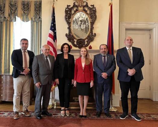 «Հրապարակ». Ովքեր են Մակունցի հետ հանդիպած դաշնակցականները