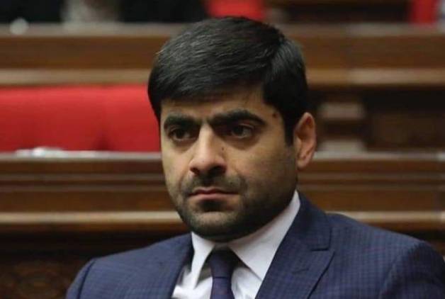 «Հրապարակ». Ինչու Մհեր Սահակյանը խոստումը չկատարեց