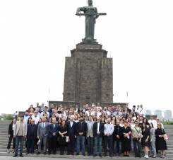 «Հրապարակ». Իշխանությունն ավելի շատ վախենում է ոչ թե հանրահավաքից, այլ դահլիճային քննարկումից