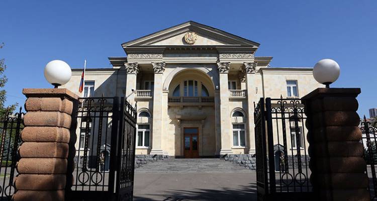 «Հրապարակ». Փաշինյանը նոր ապաստան ունի