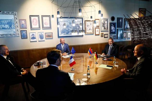 Համառ հակահայը