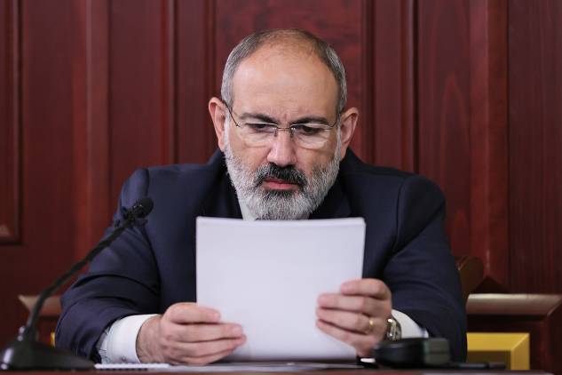 Լավ, դու չհոգնեցի՞ր նախկինների ու Մեղրիի մասին խոսելուց