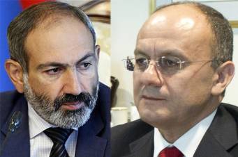 «Հրապարակ». Առաջին բեռնատարի մեջ պետք է լինեն Նիկոլ Փաշինյանն ու Սեյրան Օհանյանը