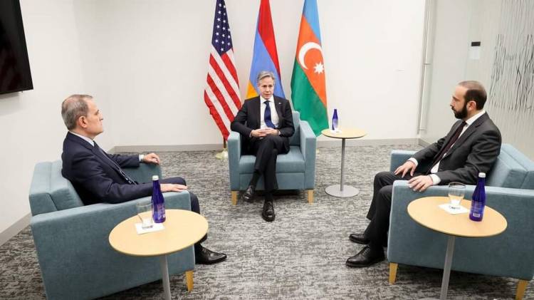 «Հրապարակ»․ Բանակցությունների իրական օրակարգը Արցախի պատկանելության եւ Զանգեզուրի միջանցքի շուրջ է