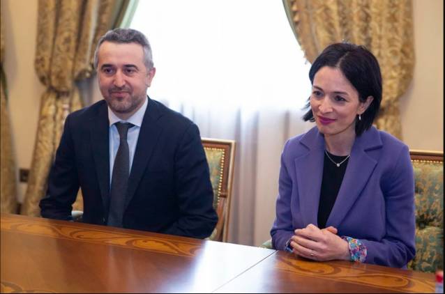 «Հրապարակ». Մատենադարանը վերածեցին պահածոների գործարանի` կառավարիչ նշանակեցին