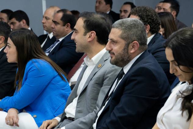 «Հրապարակ». ՔՊ-ում Ավինյանին վերահսկող աչք ու փոխարինող ունեն