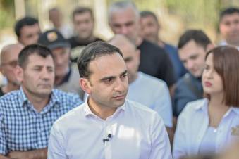 «Հրապարակ»․ Ավինյանն ընտրություններից առաջ լավություններ է անում