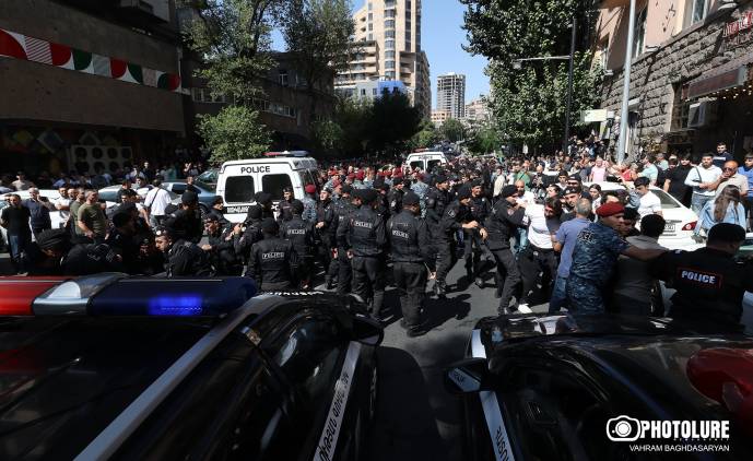 «Հրապարակ». Կարմիր բերետավորների հոգսը