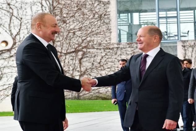 Ռազմական ուժի կիրառումն անընդունելի է․ Շոլցը՝ Ալիևին
