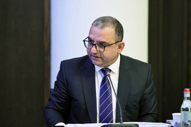 «Հրապարակ». Ինչ հարաբերություններ ունեն Արցախի և Հայաստանի իշխանավորները
