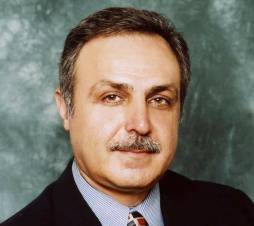 Քաղաքական դաշտը ցեցի նման գրավել են՝ նոր մարդ է հայտնվում, վատ են զգում