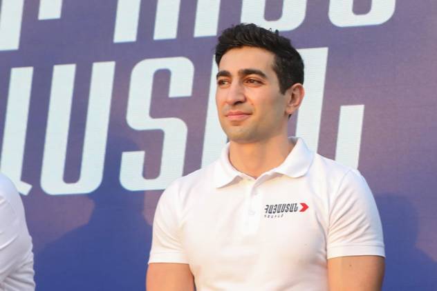 «Հրապարակ». ՔՊ խմբակցությունում ատամները սրած սպասում են Լեւոն Քոչարյանին