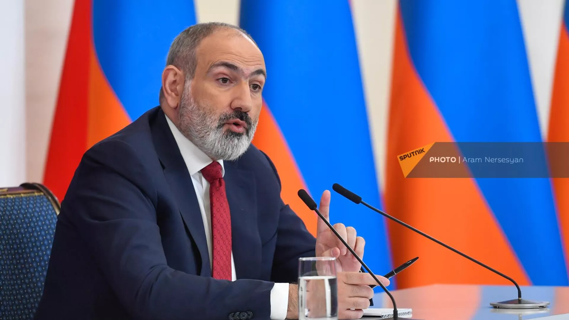 Ակնարկների լեզուն
