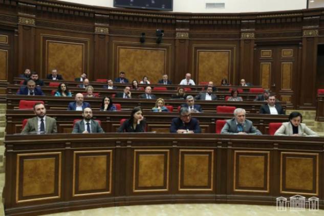 «Հրապարակ». ՔՊ-ական «կին առաջնորդների» «վոյաժները»