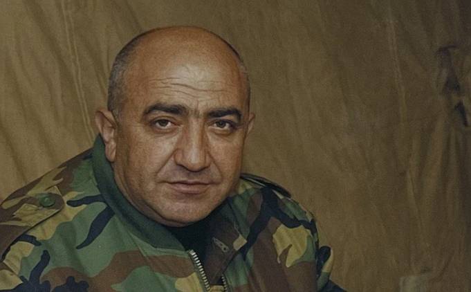 «Հրապարակ». Ինչո՞ւ են ընկել Արցախի ԱԱԾ նախկին տնօրենի տեղակալի հետեւից