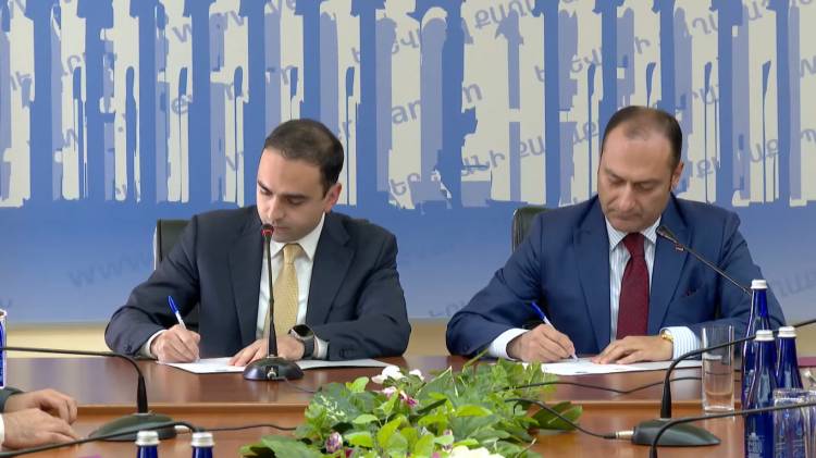 «Հրապարակ». Թեժ երեկո է եղել․ «Հանրապետության» ու ՔՊ-ի ջրերը սկսել են մի առվով չգնալ