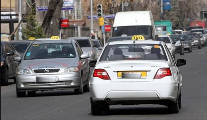 Բան չեմ հասկանում, էս ի՞նչ արեցին երկիրս...