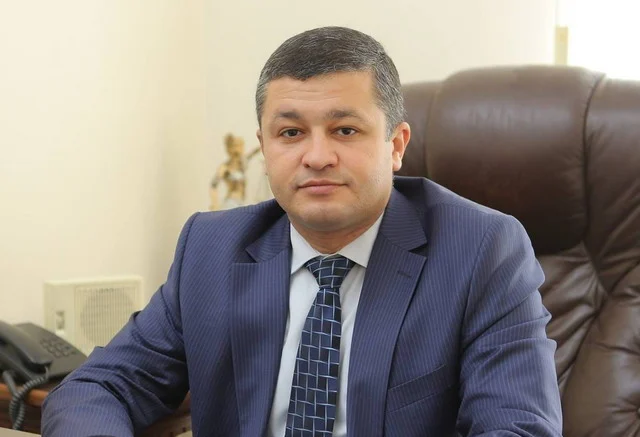Սուրեն Մանուկյանը մեկ տարի 3 ամիս կալանքի տակ է, սակայն դատարանը դեռ ոչ մի ապացույց չի հետազոտել