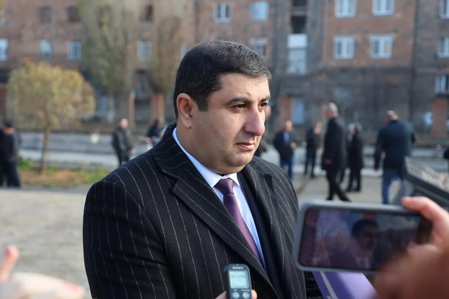 «Հրապարակ». Գյումրու քաղաքապետը հրաժարական չի տալու