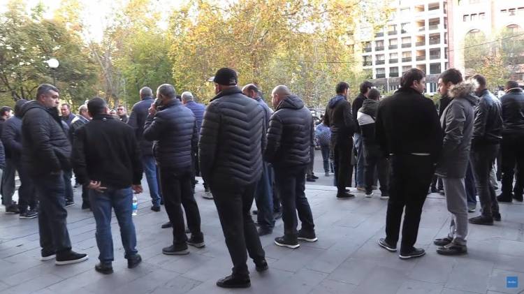 Ձկնաբույծները բողոքի ակցիա են իրականացնում