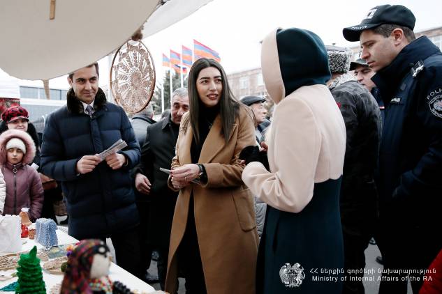 «Հրապարակ». Վահե Ղազարյանը Փաշինյանին բողոքել է, որ տեղակալները «տակը փորում են»