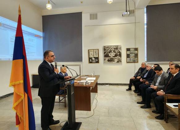 «Հրապարակ». Ղարաբաղի կառուցապատողներին հրավիրում են հայկական շուկա