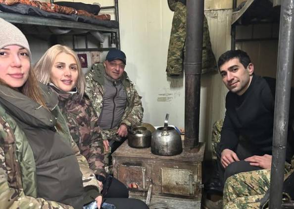 «Հայաստան» խմբակցության պատգամավորներն այցելել են դիրքապահներին (լուսանկարներ)