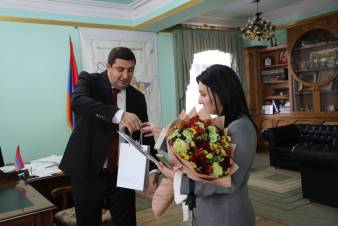 Երանի նման խնդիր չլիներ ու նման պարգեւի անհրաժեշտություն էլ, ես էլ չպարգևատրվեի