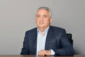«Հրապարակ»․ Ինչո՞վ է զբաղված Նիկոլ Փաշինյանի՝ հատուկ հանձնարարություններով դեսպանը