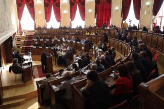 Գյումրի համայնքի 2024թ․-ի բյուջեն ընդունվեց․ կողմ քվեարկեց նույնիսկ ՔՊ-ն
