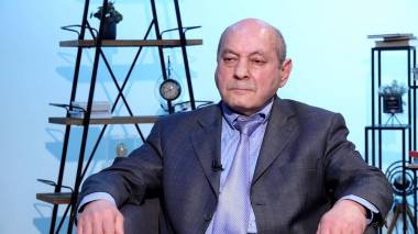 «Հրապարակ». Բազեյանի կալանքը երկարաձգվել է, իսկ նրա դեմ ցուցմունք տվածն ազատության մեջ է