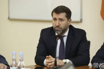 Կարեն Անդրեասյանը խնայում է կոպեկները, որ դատարան վերանորոգի
