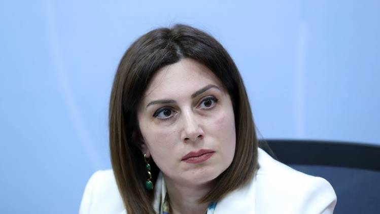 «Հրապարակ»․ «Կախիչ-դուշ» շոուից վախեցած՝ նախարարը «փուռն է տվել» ենթականերին