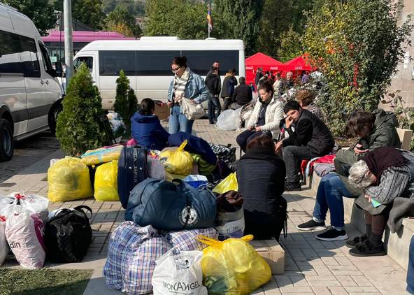 «Հրապարակ». 2023 թվականին տեղահանված արցախցիները կարող են սահմանամերձ գյուղերում տուն կառուցել