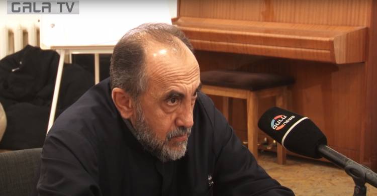 «Անուղղելի վատատես» Աջապահյանն ախտորոշում է հայի «հիվանդությունը» 
