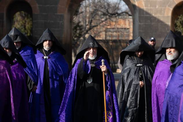 «Հրապարակ»․ Ի պաշտպանություն եկեղեցու՝ դիմադրության շարժում է ձեւավորվում