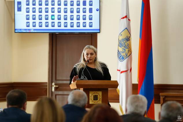 Նանա Սարգսյանը վայր է դնում ավագանու մանդատը