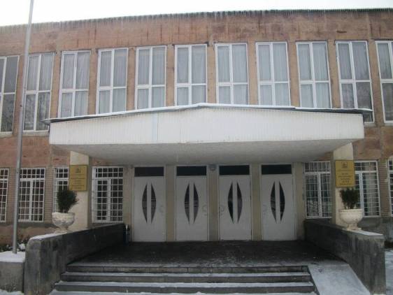 162 դպրոցում կոտրել են աշակերտուհու ոտքը