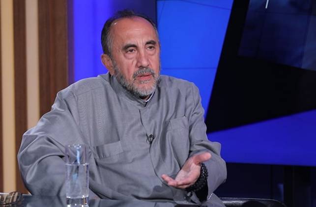 «Հրապարակ». Փոխանակ իրենք ջանքեր թափեն, որ այդ ցլերը դառնան եզ, բտում են ցլերին