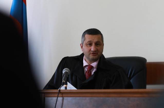«Հրապարակ». Ժողովուրդն է որոշելու՝ մեզ Սահմանադրություն պետք է, թե պետք չԷ