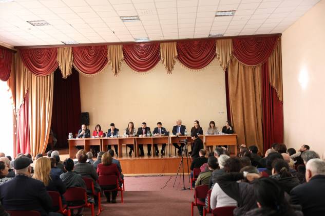«Հրապարակ»․ Փաշինյանն արցախցիների հարցով անցավ պլան Բ-ին