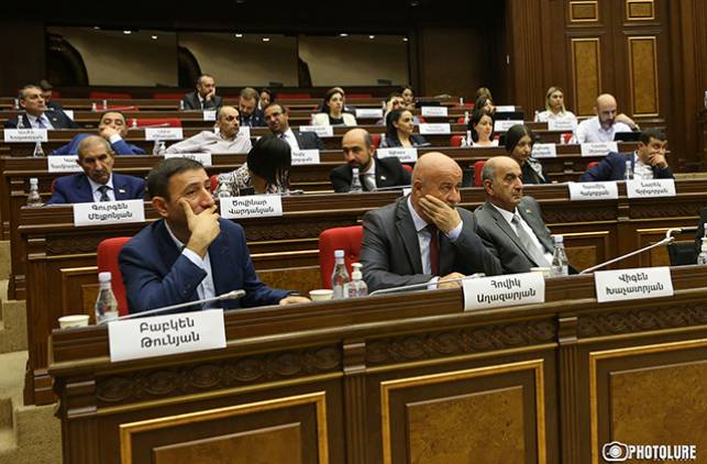 «Հրապարակ»․ Փաշինյանի «լռությունը» վախեցնում է «ուսապարկերին»